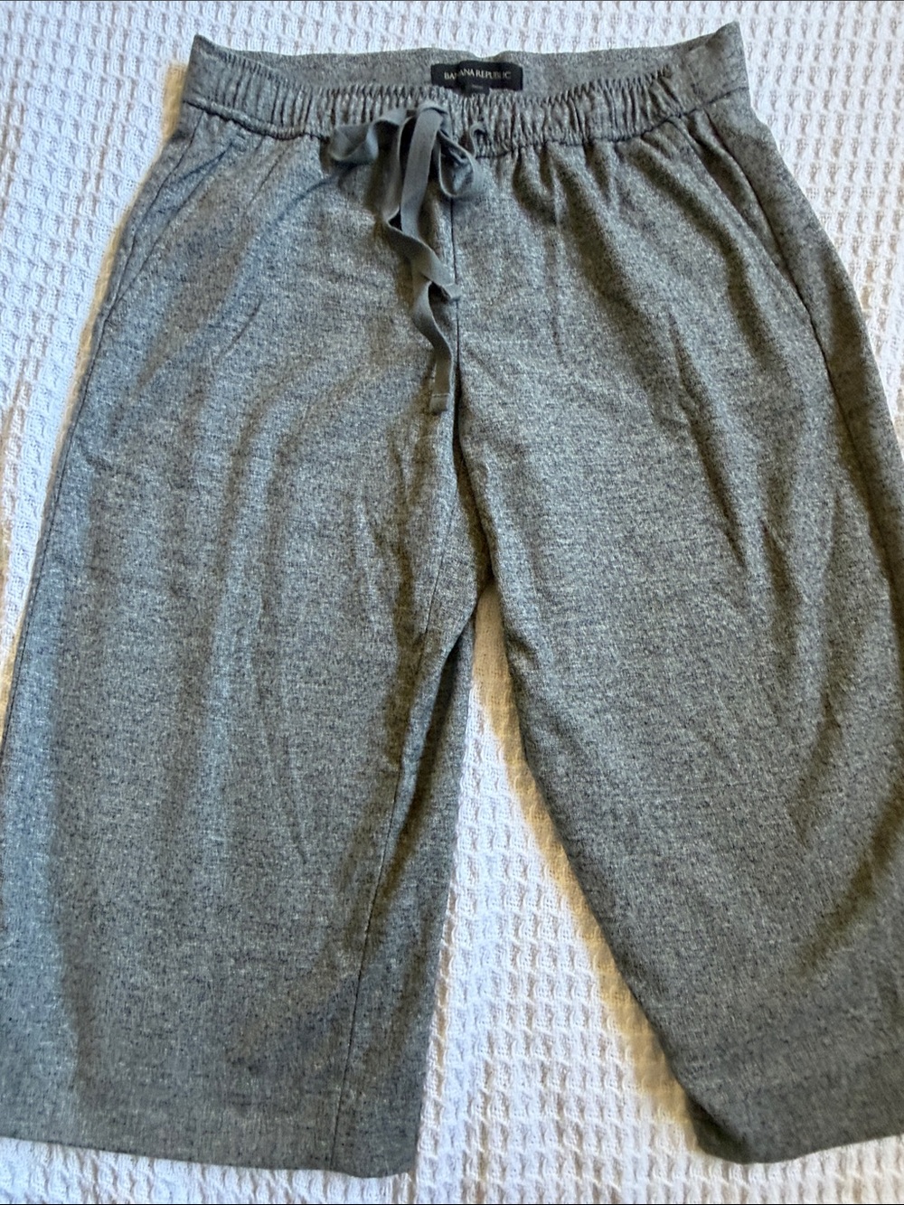 Banana Republic Heather Gray Drawstring Knit Trousers